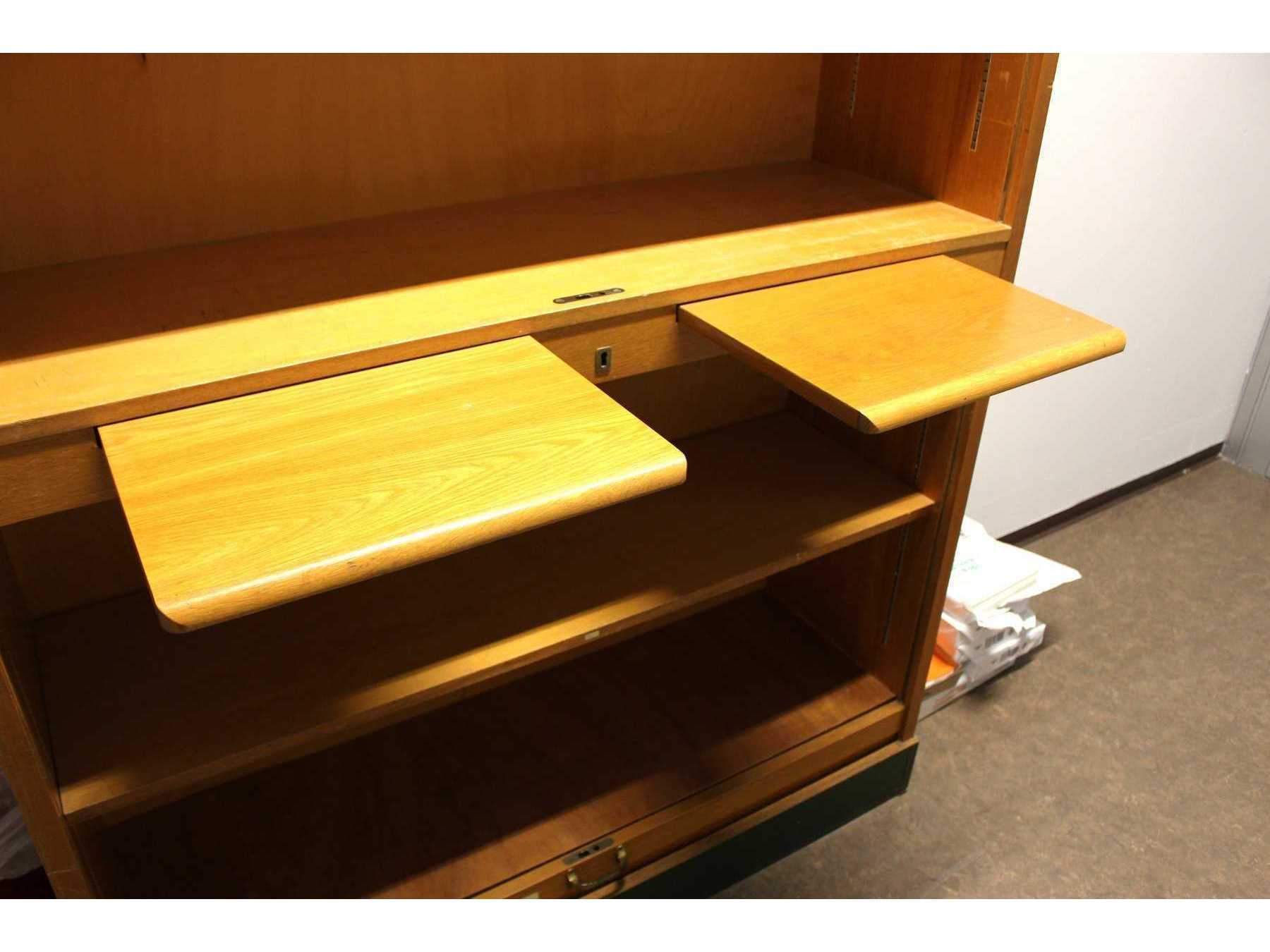 Ablagebretter zum Ausziehen