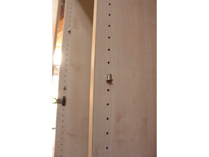 Halterungen für Fachböden