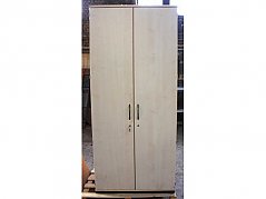 Vorderansicht Schrank