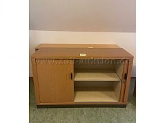 Sideboard mit Schiebetür