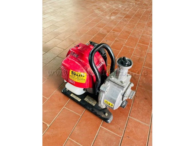 1 Honda-waterpomp WX10T met motorschade – foto 2 – kavel bij Zoll-Auktion, Speyer
