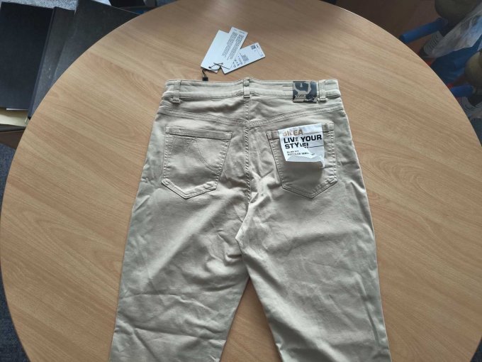 1 Hose, Marke MarcCain, Größe 40, beige – foto 2 – kavel bij Zoll-Auktion, Isernhagen