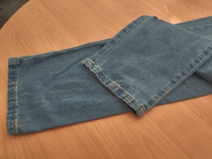 1 Hose, Marke boohooMAN, Größe 30, blau – foto 3 – kavel bij Zoll-Auktion, Isernhagen