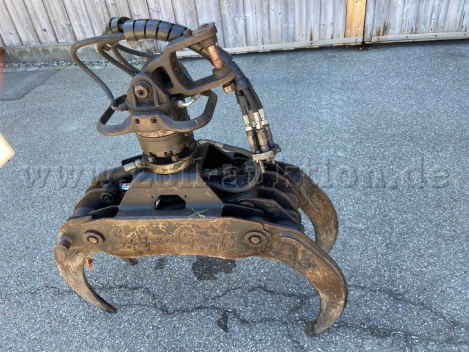Hultdin Greifer, Ansicht von oben mit Hydraulikschläuchen