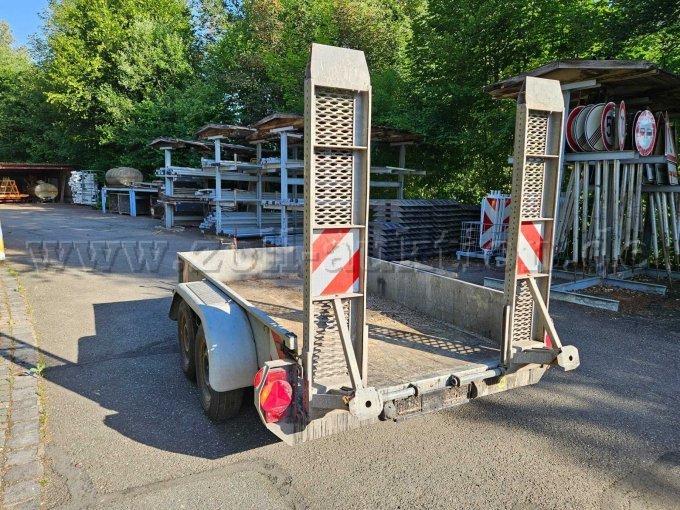 Seite_hinten_links