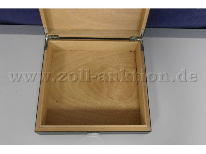 Detailaufnahme des Humidors von innen
