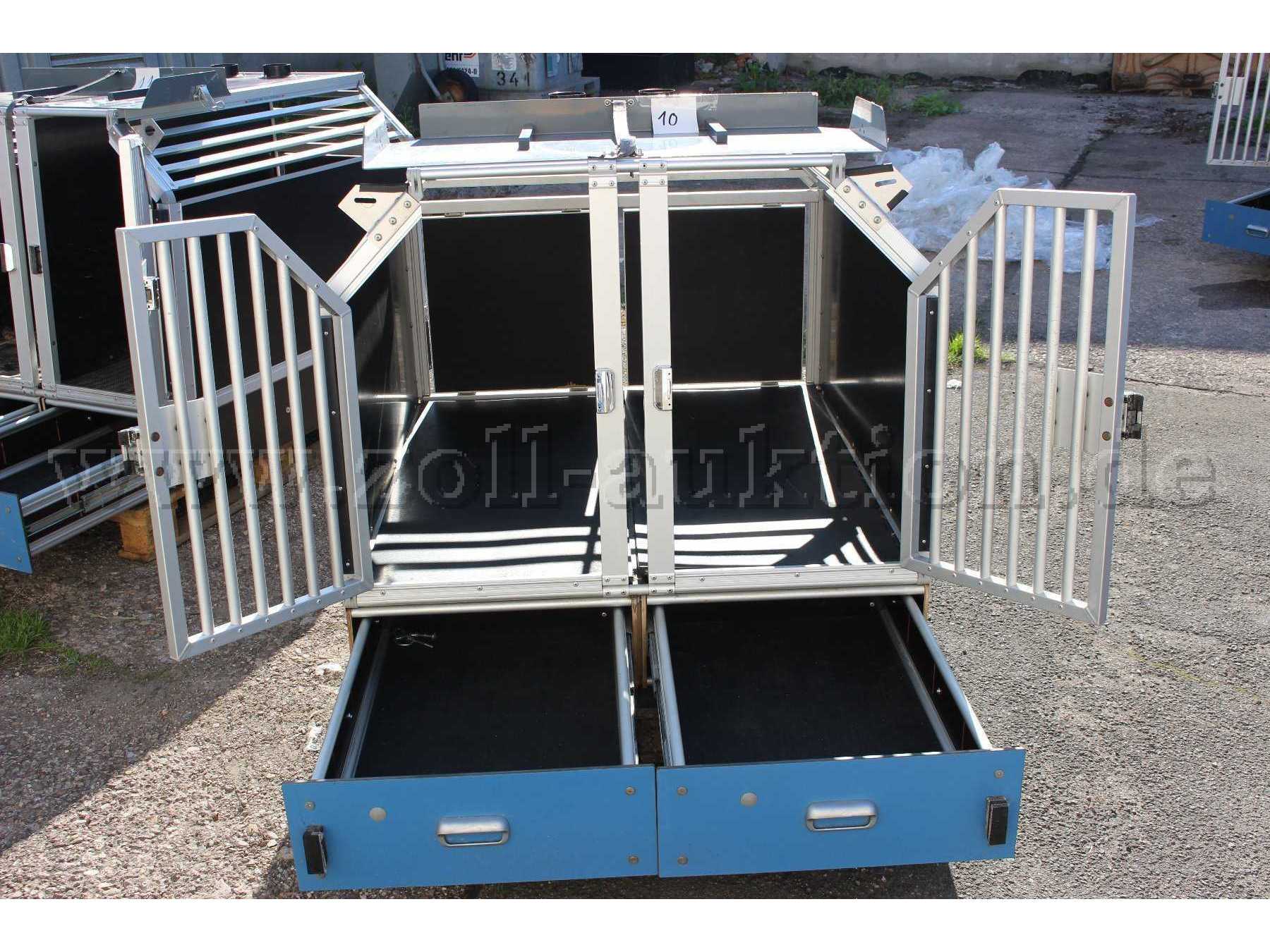 Frontansicht Hundebox