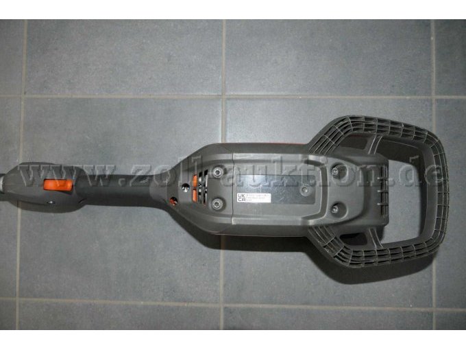 Detailaufnahme Handgriff mit Antrieb von unten Teil 1