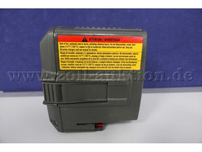 Detailaufnahme Warnhinweise Akku