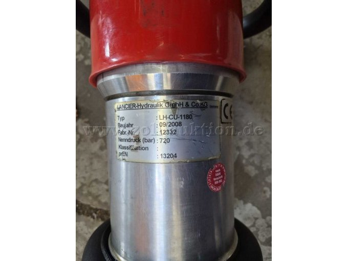 Typenschild Rettungsschere