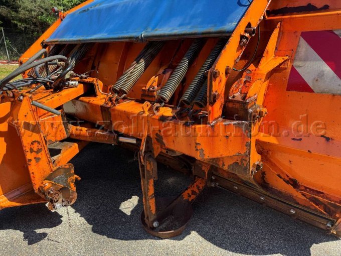 Hydrac Schneepflug mit hydraulischer Seitenverstellung Hydraulik III