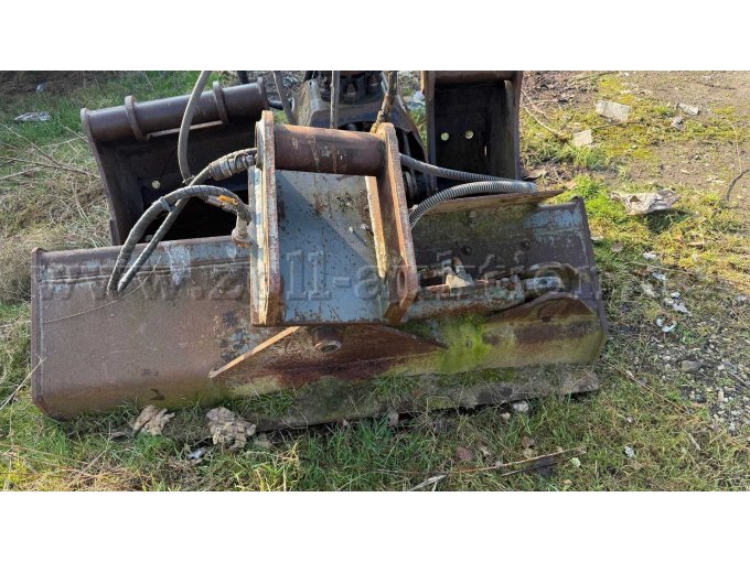 Ansicht Grabenräumlöffel