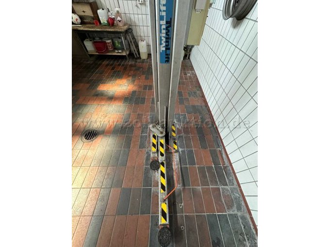 1 Hydraulische_2-Säulen-Hebebühne_Becker&Söhne_TwinLift 320/16/N – foto 5 – kavel bij Zoll-Auktion, Nürnberg