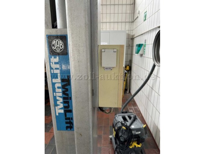 1 Hydraulische_2-Säulen-Hebebühne_Becker&Söhne_TwinLift 320/16/N – foto 4 – kavel bij Zoll-Auktion, Nürnberg
