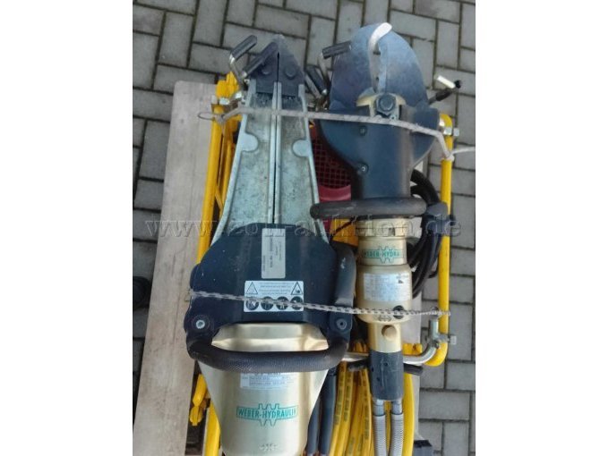 Schneid- und Spreizgerät