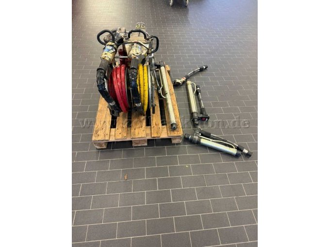 Aggregat Seite mit Zubehör