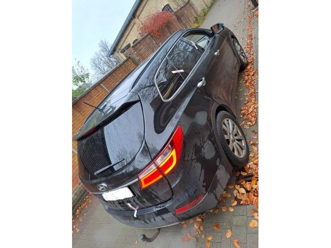 Hinten Seitliche Ansicht