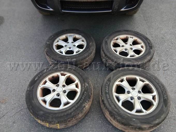 Hyundai Tucson AWD beiliegende Allufelgen