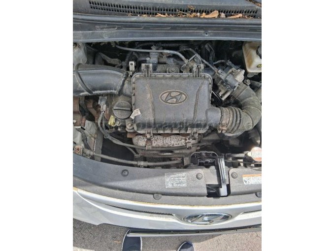 Motorraum 2