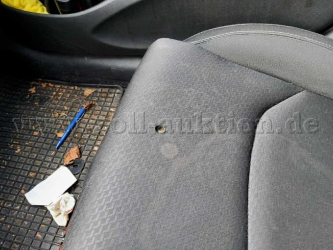 1 Hyundai i30 1.4 T-GDI Fastback Trend, 5 Türer, EZ: 2018 – foto 5 – kavel bij Zoll-Auktion, Hannover