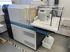 Element2 mit Autosampler: Gesamtansicht