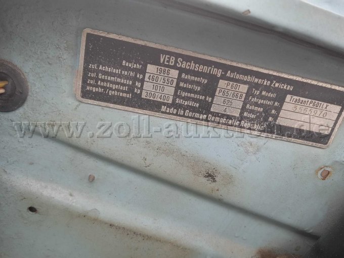 Typenschild mit Fahrgestellnummer