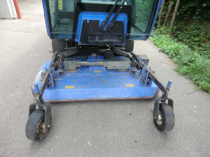ISEKI 450 SF Frontansicht