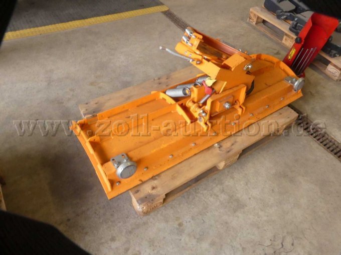 1 ISEKI grootvlakkenmaaier SF 370 met aanbouwapparatuur – foto 4 – kavel bij Zoll-Auktion, Deggendorf