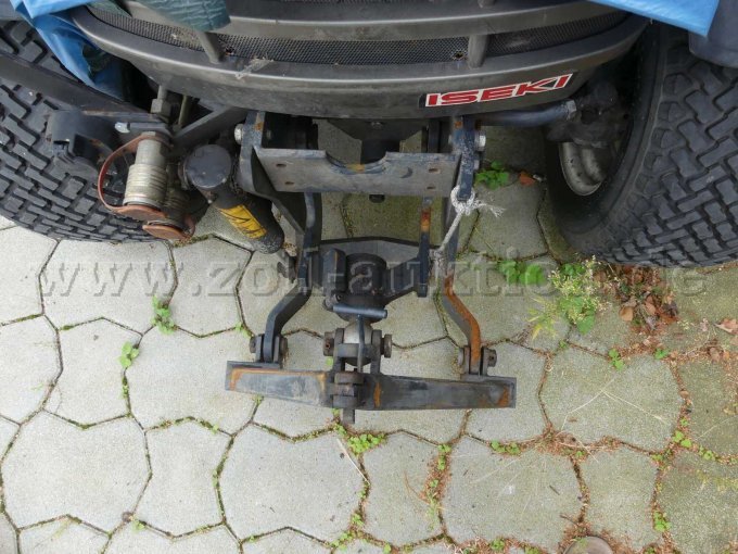 1 ISEKI Kompaktschlepper 2125 AHL *Motorschaden *teils demontiert – foto 9 – kavel bij Zoll-Auktion, Lüneburg