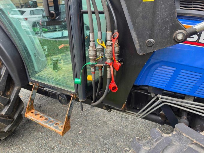 1 ISEKI TG 5470 AQLK – Allradtraktor mit Frontlader, Schiebeschild und Heckgewicht – foto 6 – kavel bij Zoll-Auktion, Freiberg