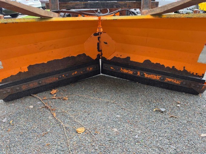 1 ISEKI TG 5470 AQLK – Allradtraktor mit Frontlader, Schiebeschild und Heckgewicht – foto 15 – kavel bij Zoll-Auktion, Freiberg