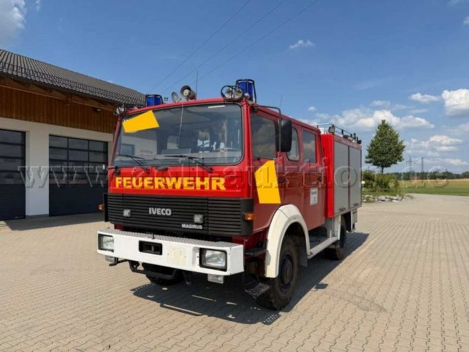 Ansicht schräg von vorne Fahrerseite