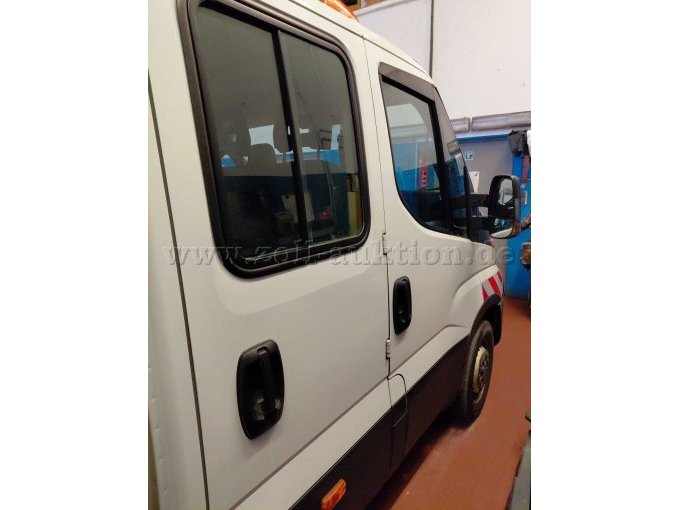 Bild 7:
Ansicht Fahrerkabine Beifahrerseite