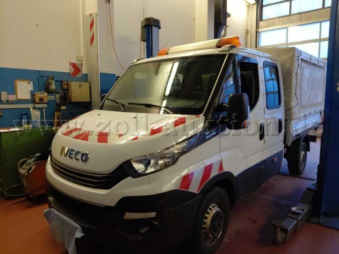 Bild 2:
Ansicht von vorne links