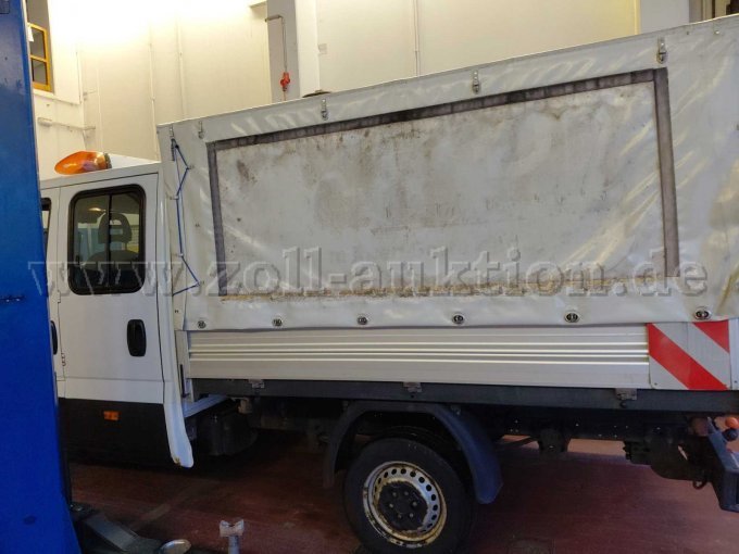 Bild 4:
Planaufbau linke Seite mit Werbefläche (leer)