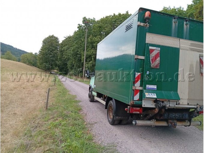 Heckansicht, Ladebordwand