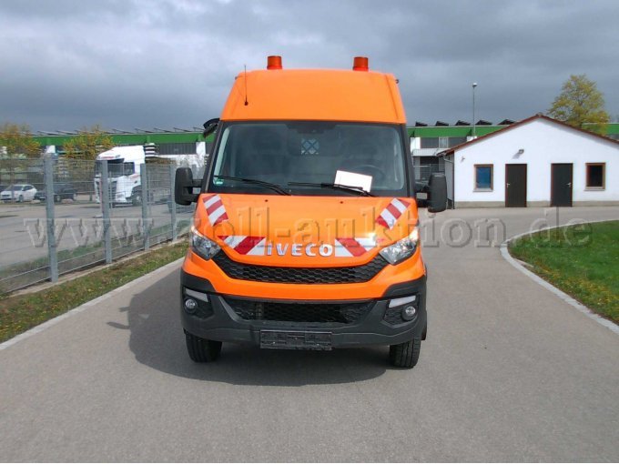 IVECO Daily von vorne