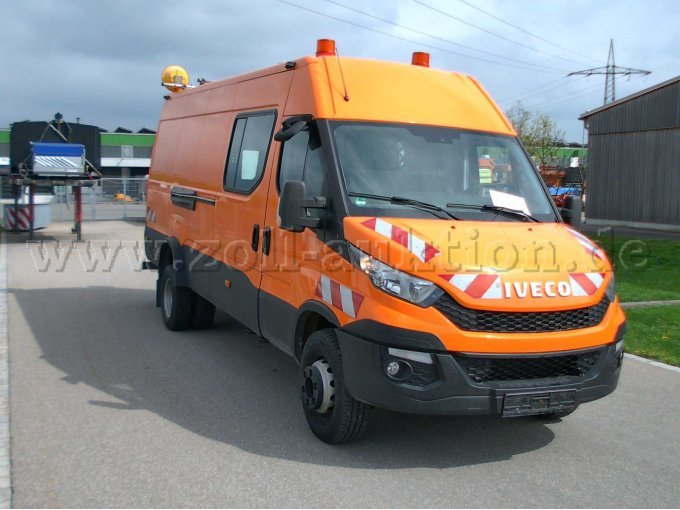 IVECO Daily von vorne rechts
