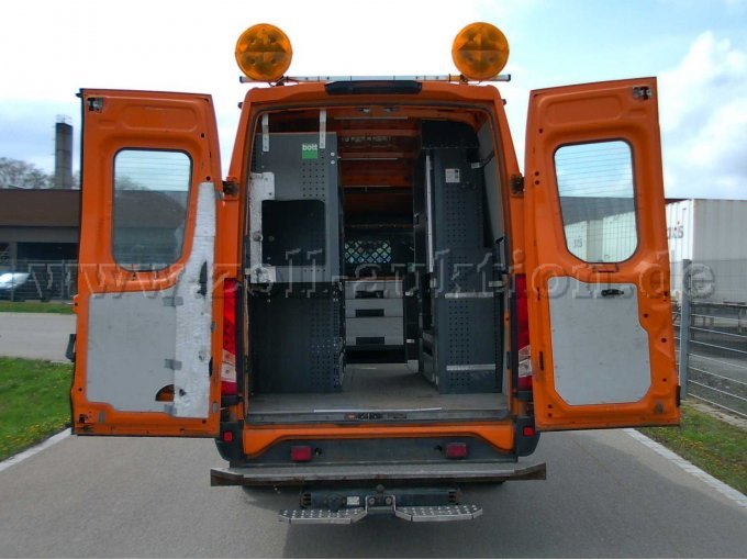 IVECO Daily von hinten offen