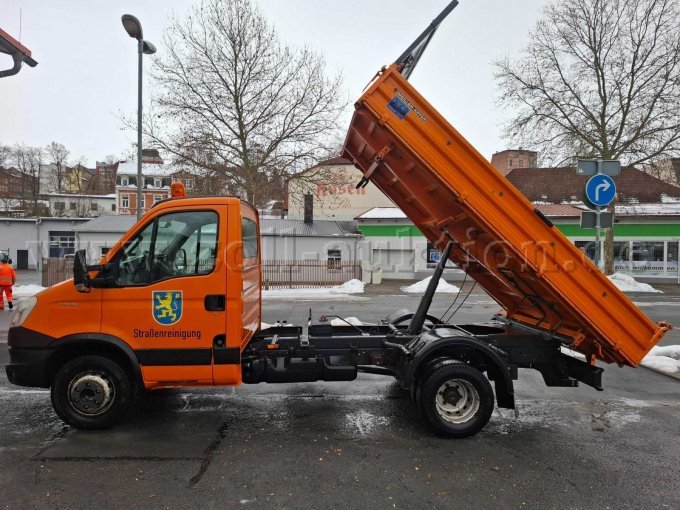 Ladefläche angekippt