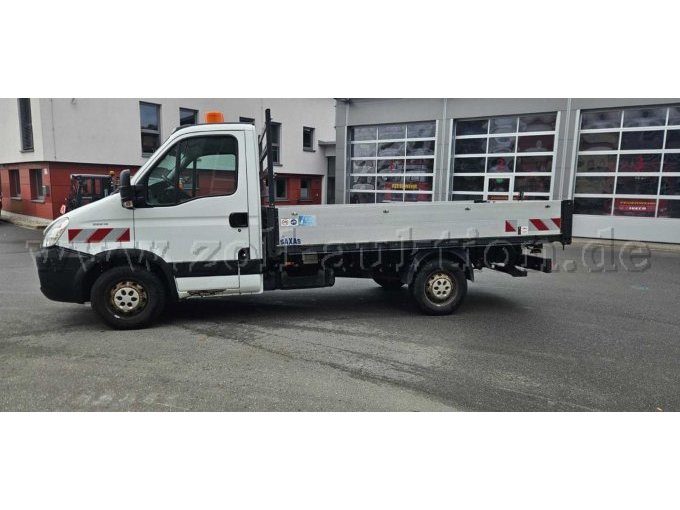 Ansicht seitlich links