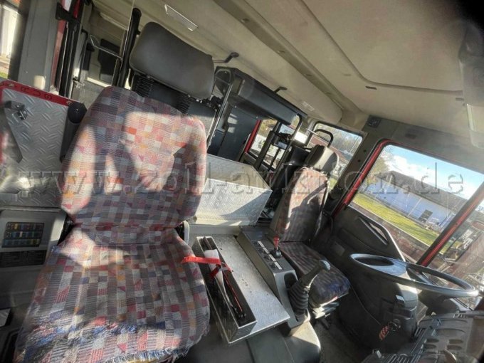 1 IVECO-brandweerwagen, type LF16 4x4 – foto 7 – kavel bij Zoll-Auktion, Raubling