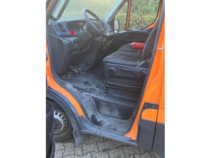 Fahrerseite Innenraum