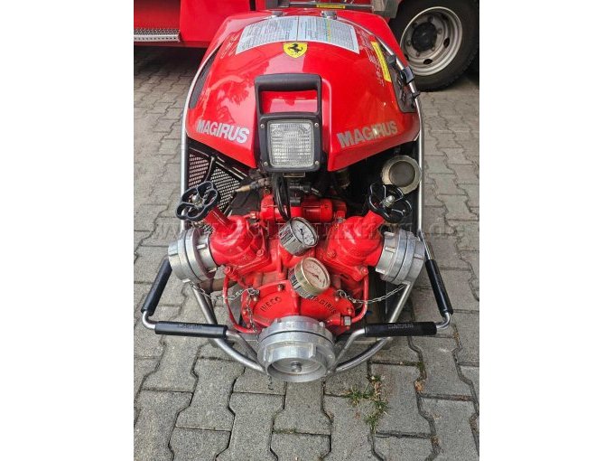 ICEVO Magirus Eurofire 2000 - Vorderansicht mit geschlossenem Gehäuse.