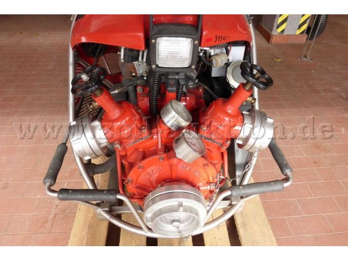 IVECO Magirus Tragkraftspritze / Wasseranschluss