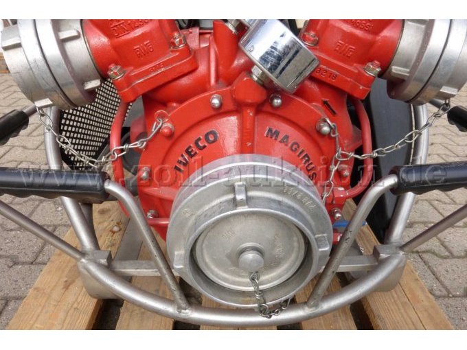 IVECO Magirus Tragkraftspritze TS 8/8 / Anschlüsse