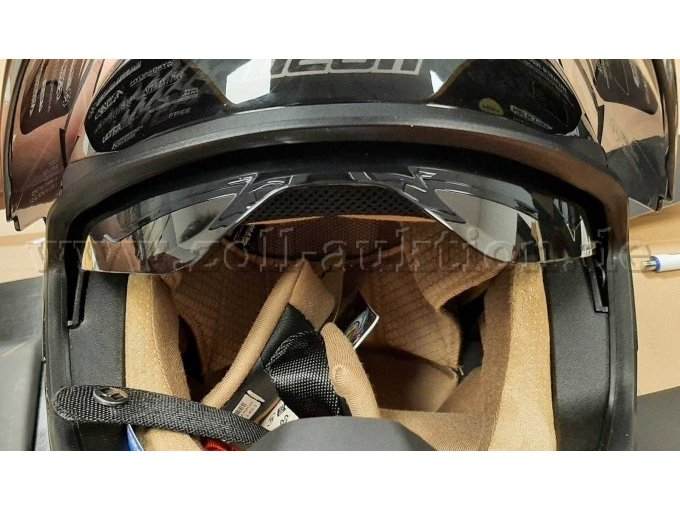 Helm Innen