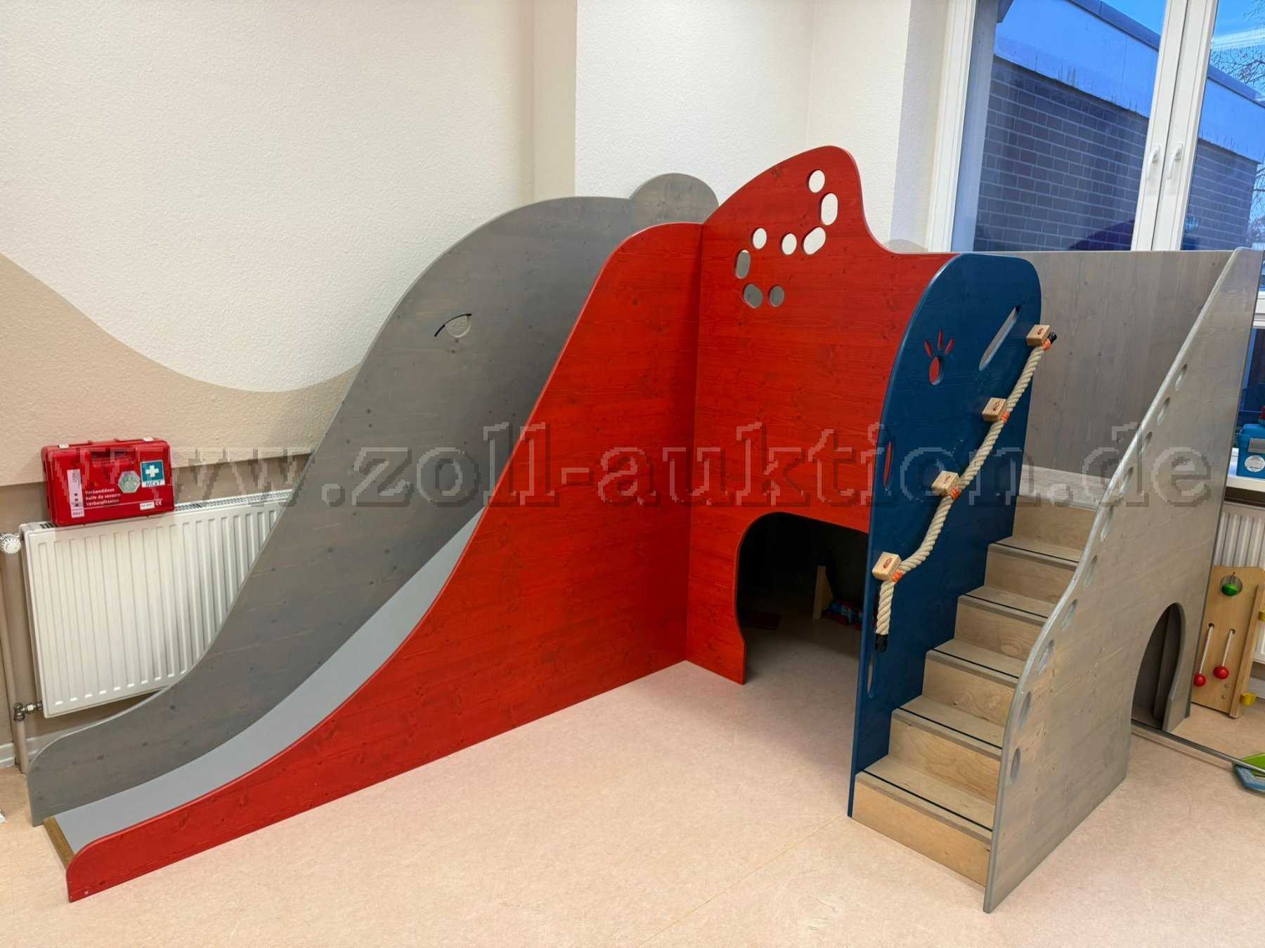 Rutsche in Elefantenform