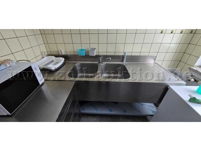 Ansicht Küchenschrank mit Waschbecken