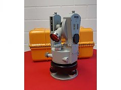 Instrument und Transportbehälter